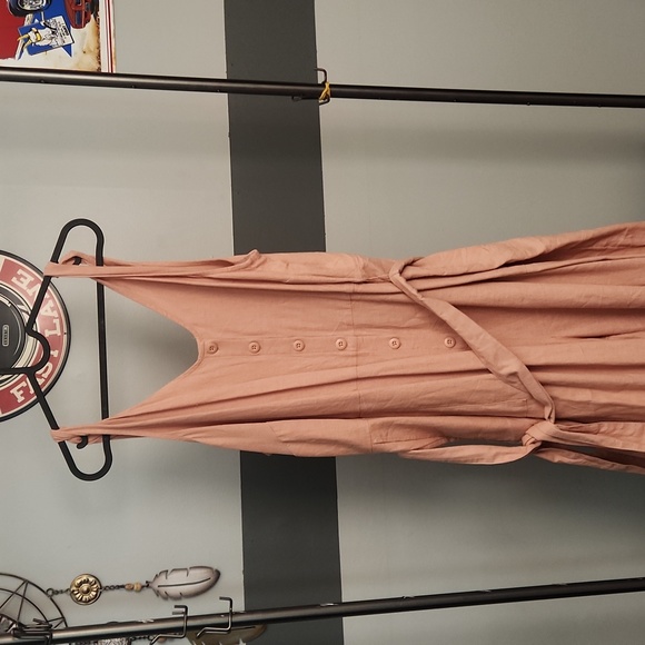 Old navy blush jumpsuit with belt and pockets - Picture 1 of 5